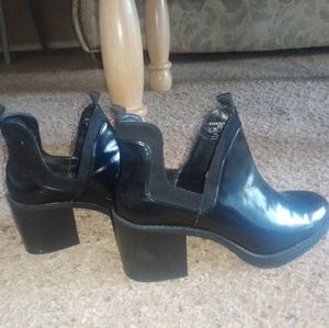 Open sided Zara woman boots